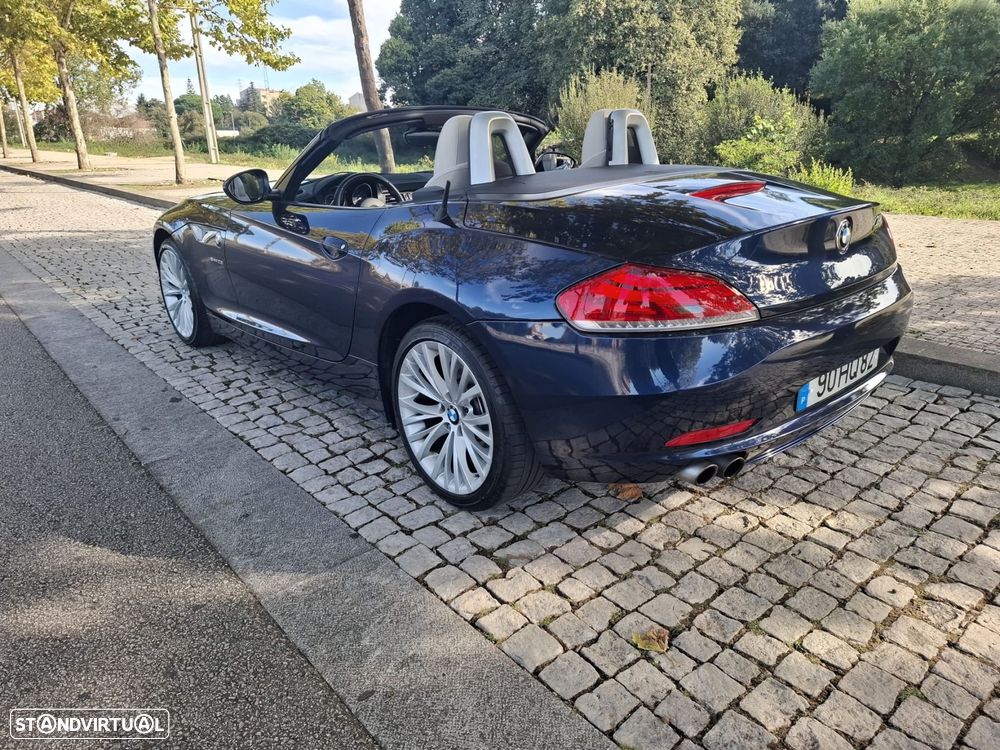 BMW Z4 23 i - 11