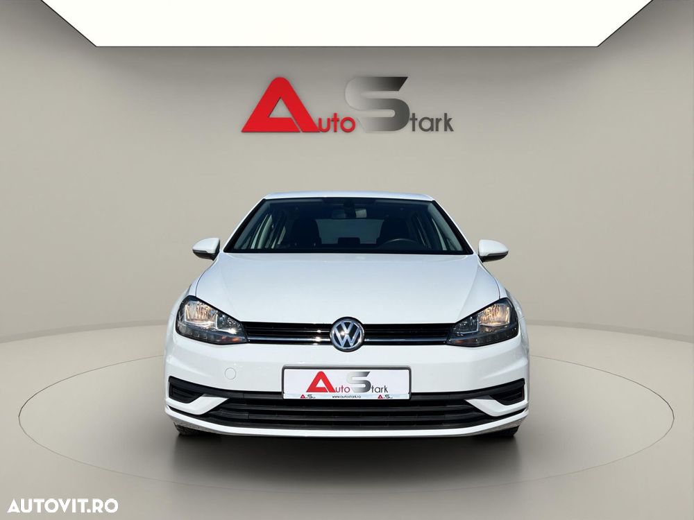 VOLKSWAGEN Golf 2020 — imagine 5