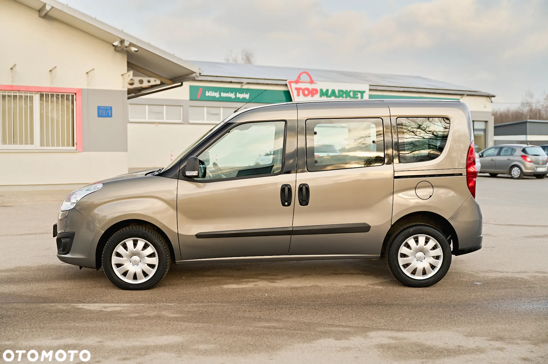 Opel Combo Tour 1.4 Enjoy Eu6 - 7