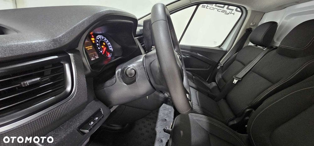 Renault Trafic - 13