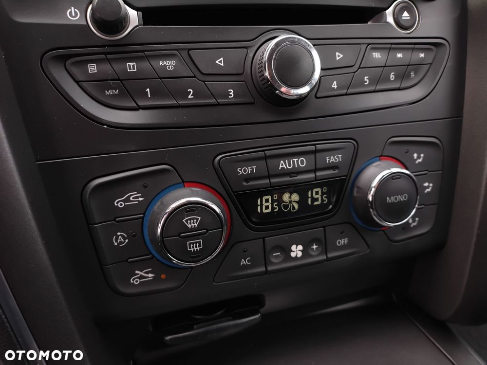 Renault Latitude 2.0 Expression Etanol - 17