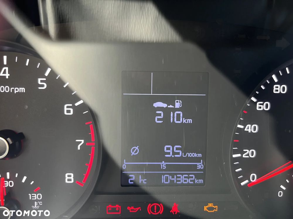 Kia Rio 1.2 L - 4