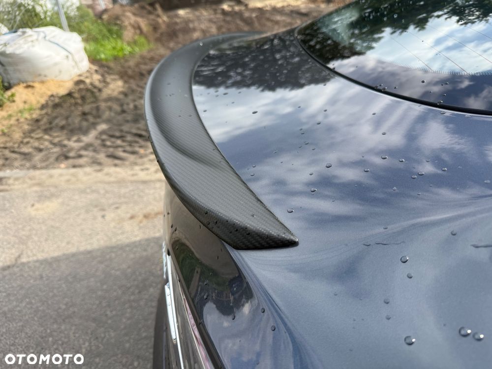 Tesla Model S - 16