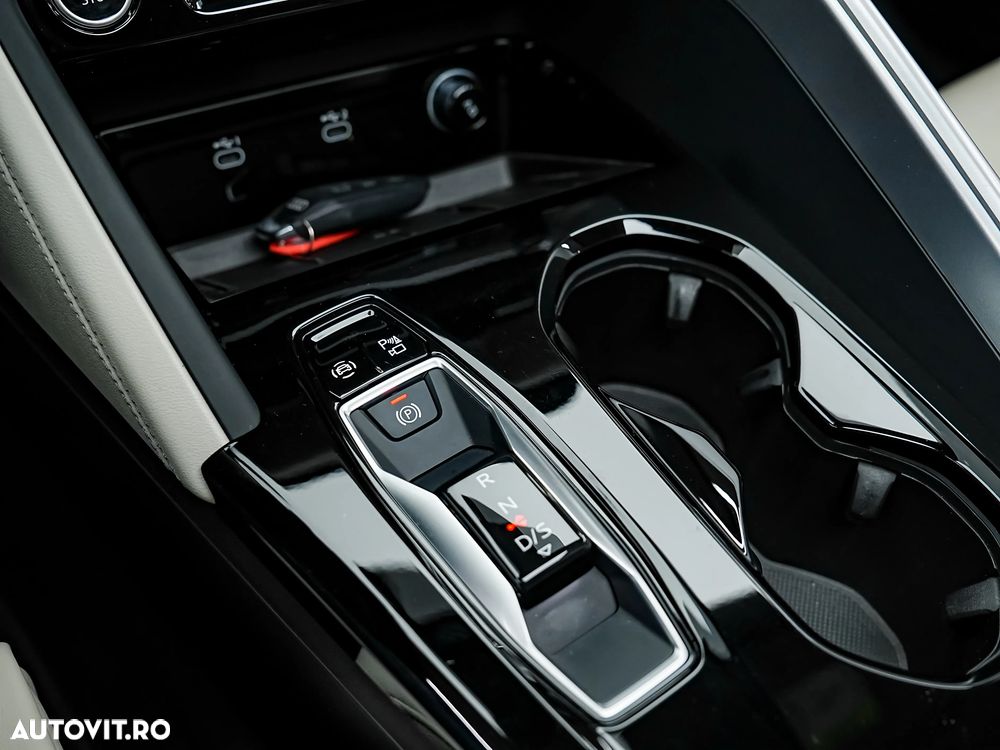 Audi Q5 40 TDI quattro S tronic S line - 16