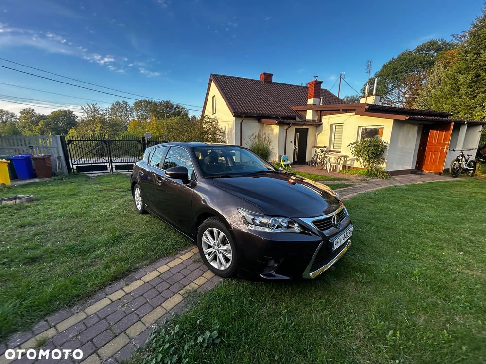 Lexus CT 200h - 4