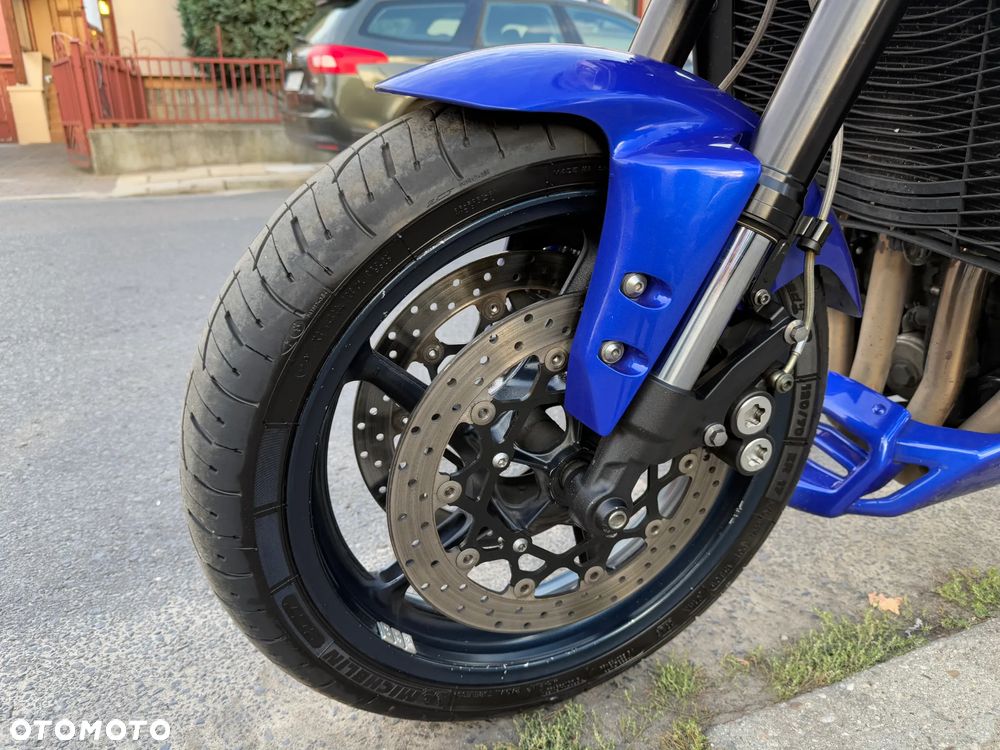 Yamaha FZ - 19