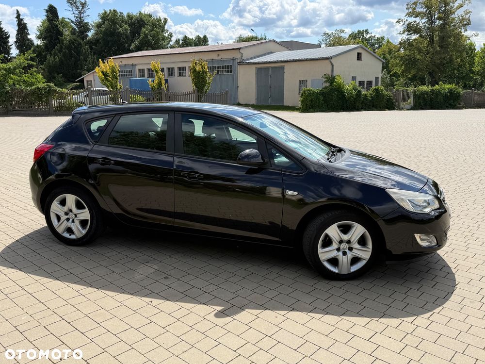 Opel Astra 1.7 CDTI - 12