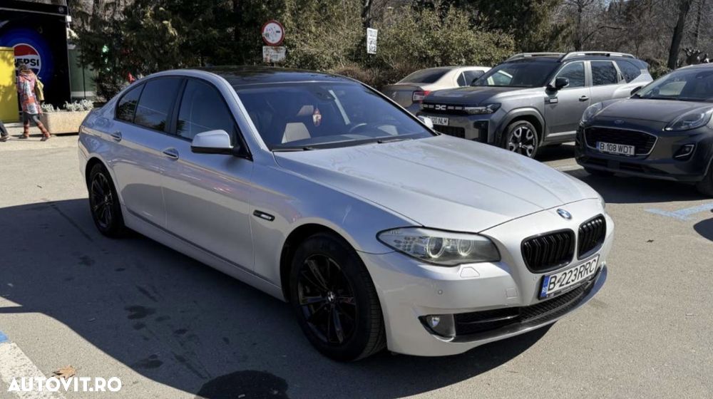 BMW Seria 5 525d xDrive - 3