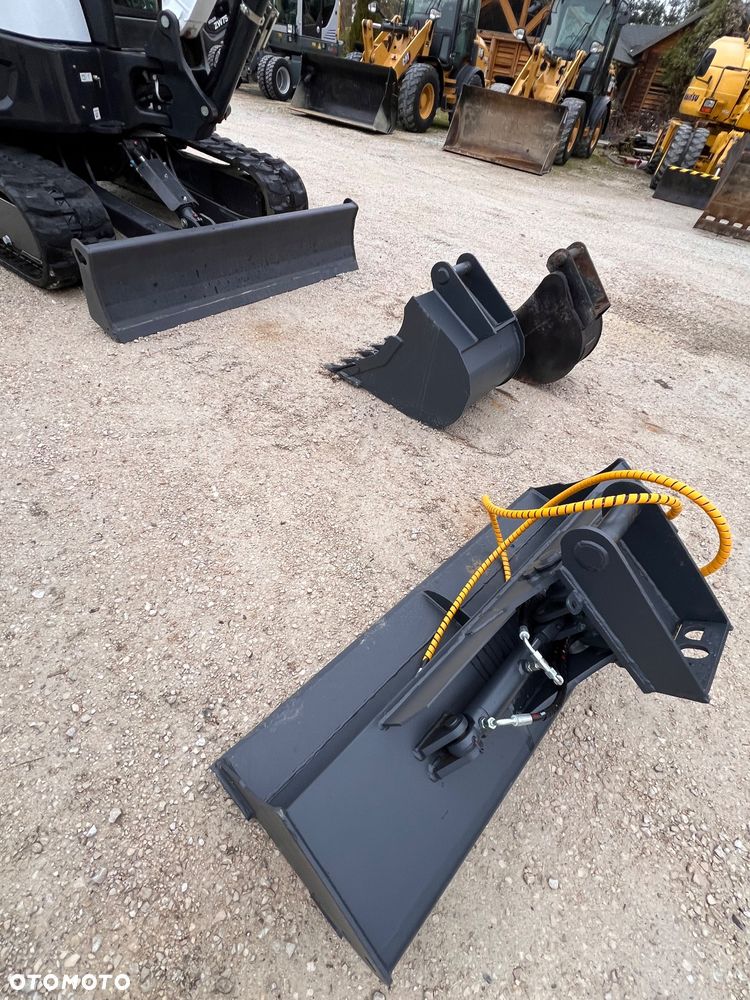 Caterpillar Minikoparka BOBCAT E55Z 23r E60 5 6 tony dodatk linie hydr e35 e 34 e35z cat 304 303,5 serwisowana 1 wł koparka gąsienicowa Cat 303.5 304 305 305.5 306  Kubota 3,5tony - 31