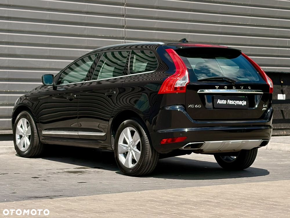 Volvo XC 60 D4 AWD Summum - 11