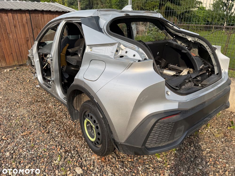 Toyota C-HR 1.8 Hybrid Active - 24