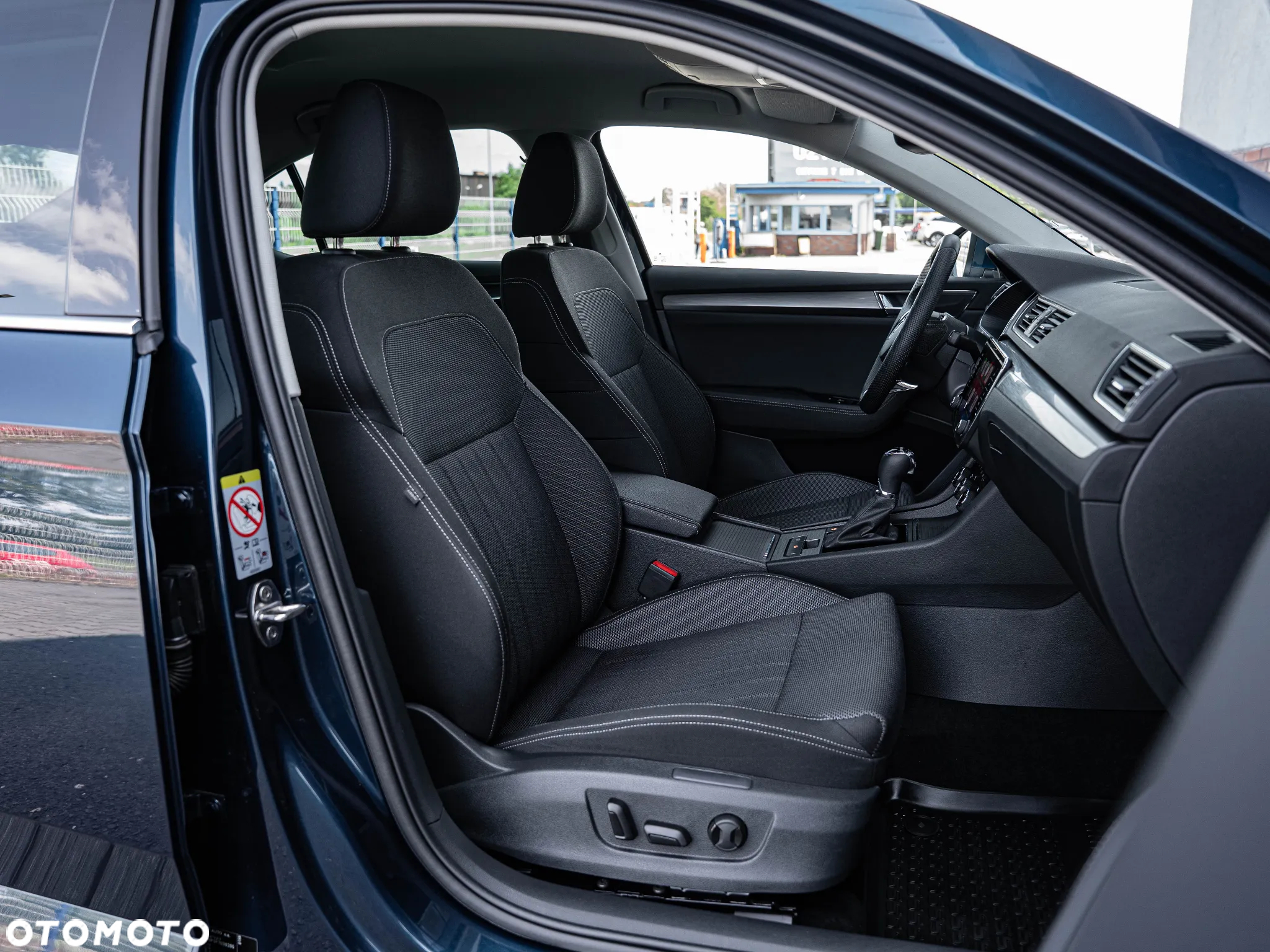 Skoda Superb 2.0 TDI SCR Style DSG - 25