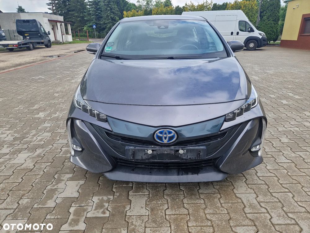 Toyota Prius Hybrid - 2