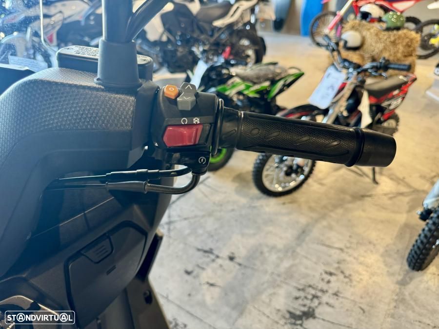 Kymco Dink R 125 - 10
