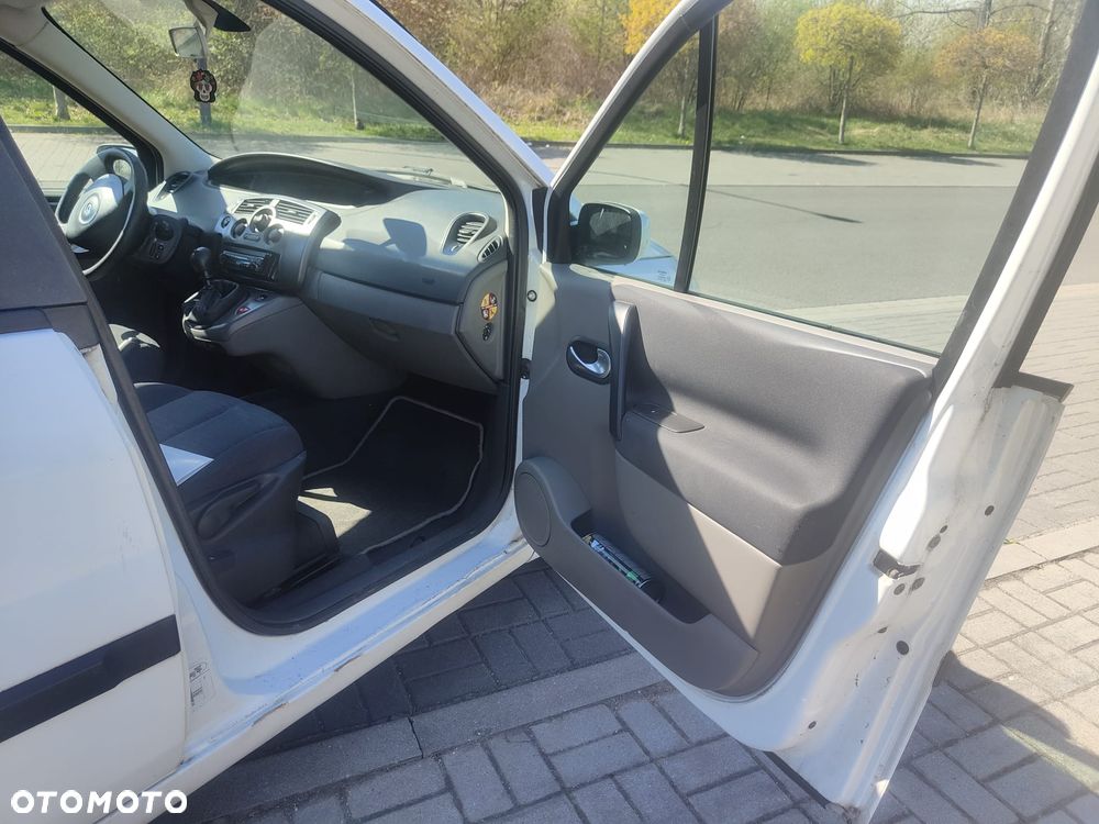 Renault Scenic 1.9 dCi FAP Conquest - 22