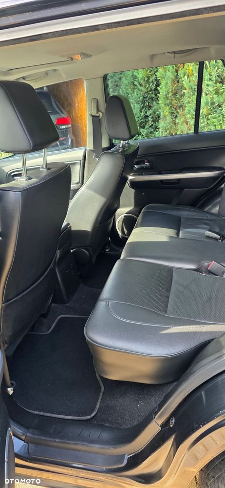 Suzuki Grand Vitara 3.2 V6 Elegance - 23