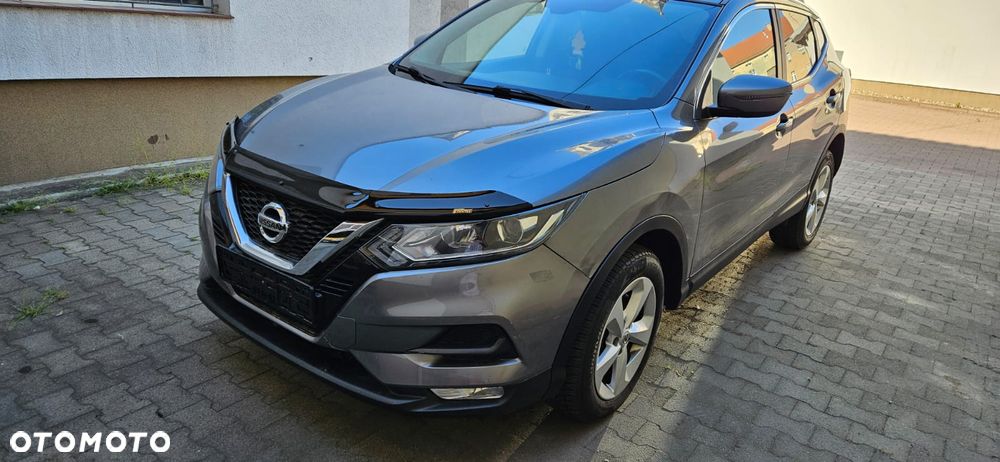 Nissan Qashqai - 1