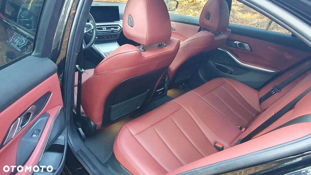 BMW Seria 3 M340i xDrive sport - 29