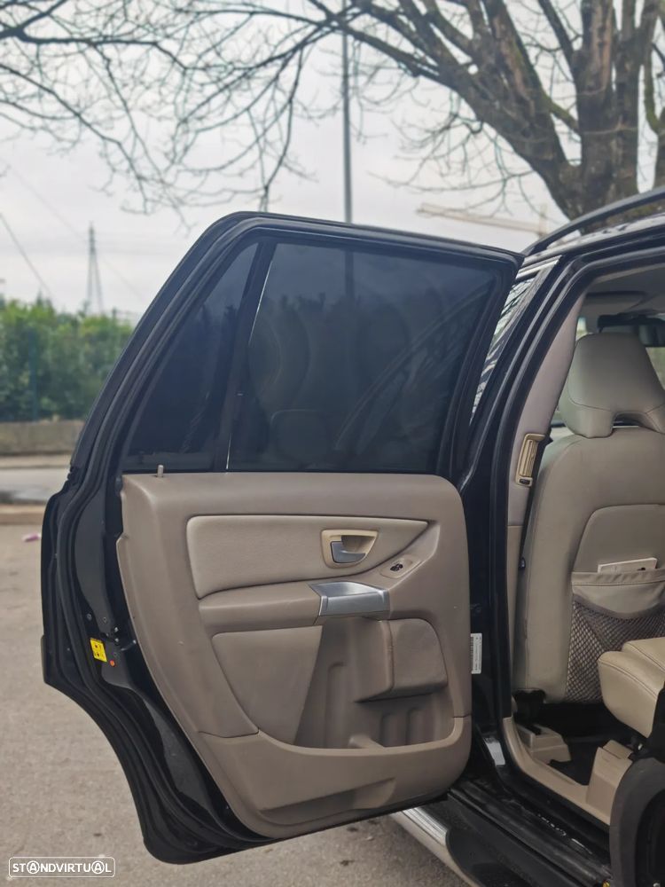 Volvo XC 90 2.4 D5 7L Nivel 3 - 15