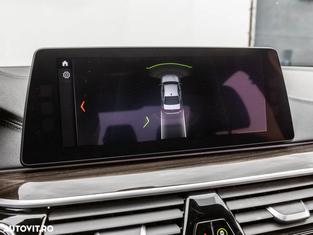 BMW Seria 5 520d Aut. Luxury Line - 25