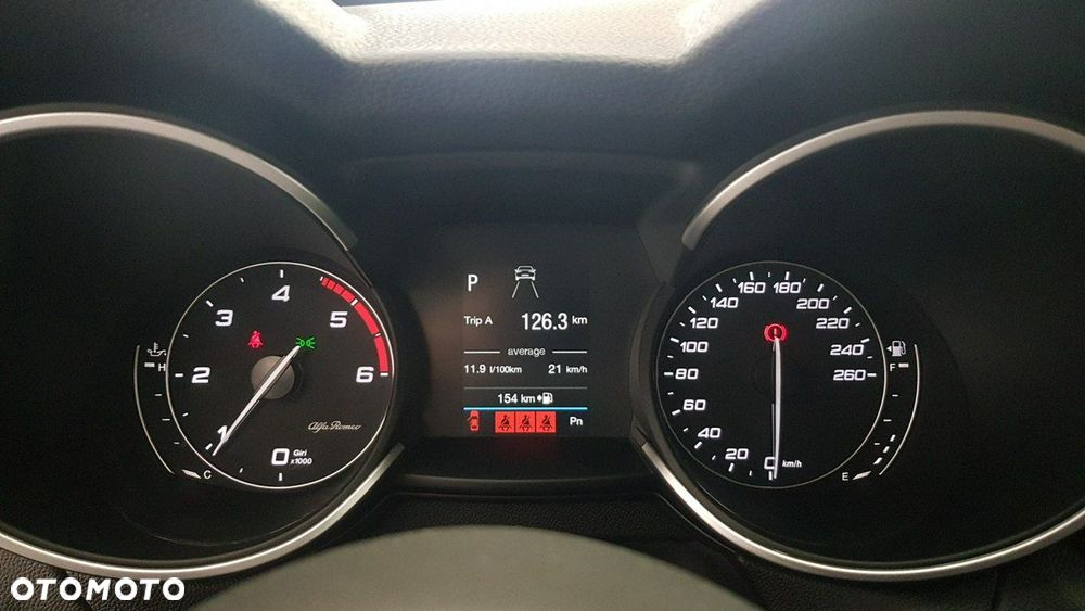 Alfa Romeo Stelvio - 22