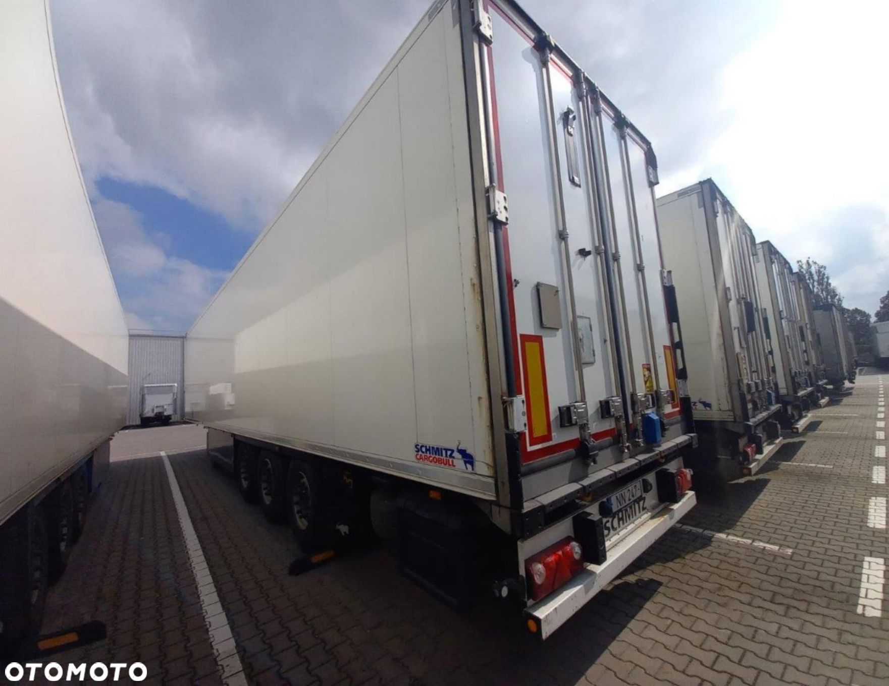 Schmitz Cargobull SKO FP 60 ThermoKing SLXi 300 - 4