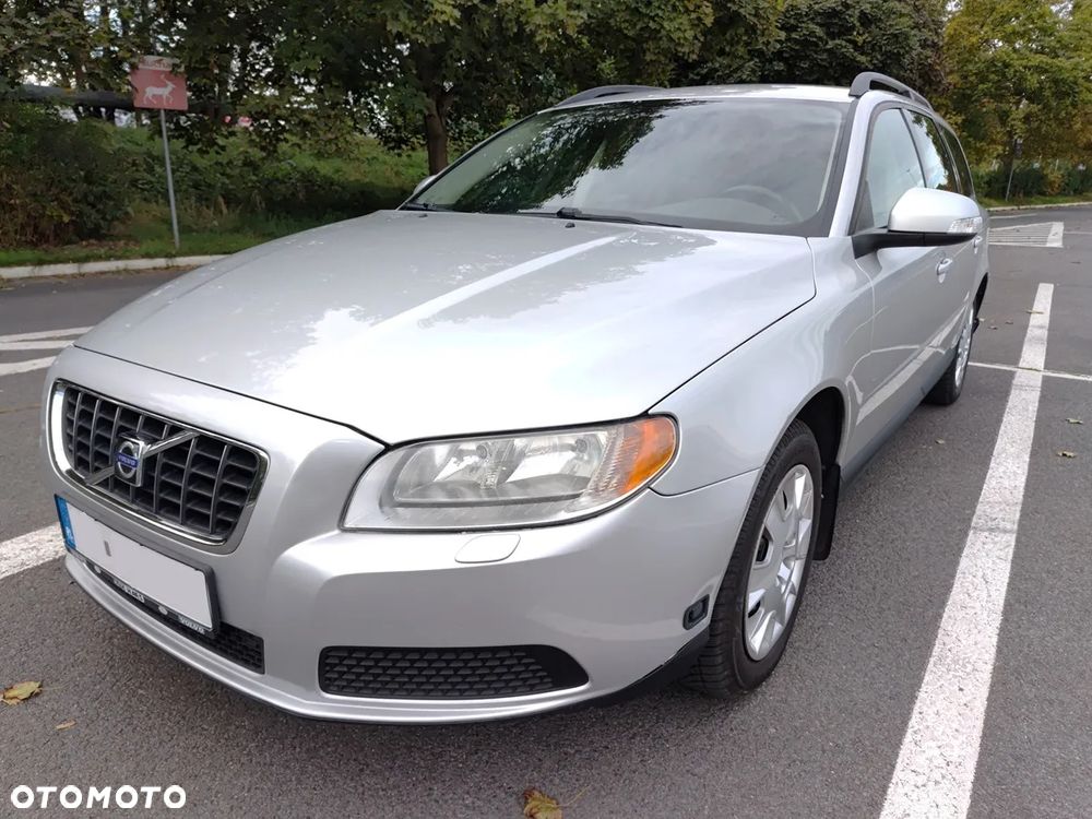 Volvo V70 2.0 Kinetic - 1