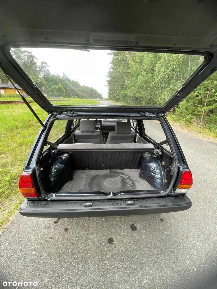 Volkswagen Polo 1.3 Fox - 13
