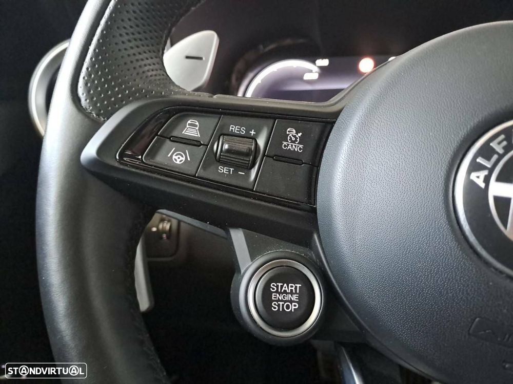 Alfa Romeo Giulia 2.2 D Sprint Q4 AT8 - 17