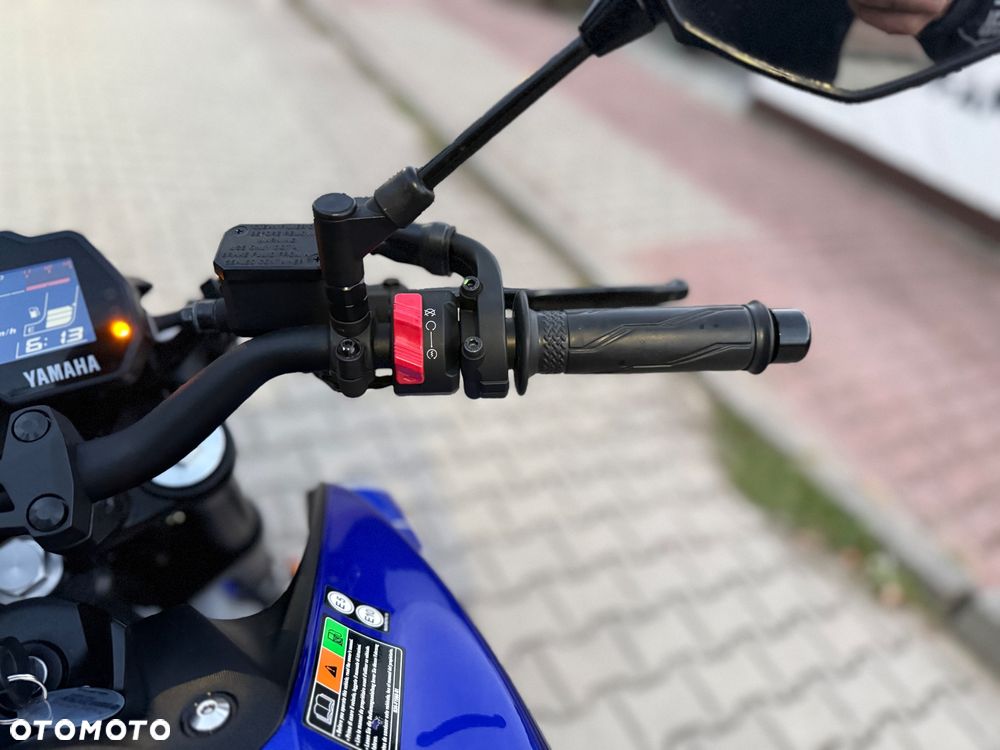 Yamaha MT - 27