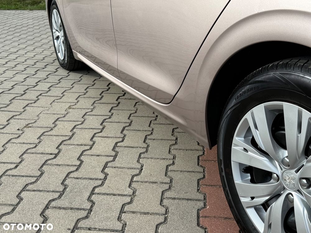 Peugeot 208 1.4 VTi Allure - 18