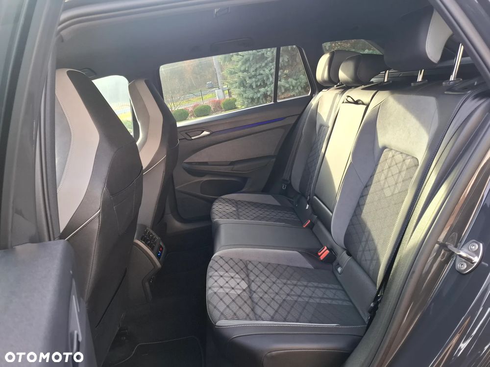 Volkswagen Golf 2.0 TDI SCR DSG R-Line - 17