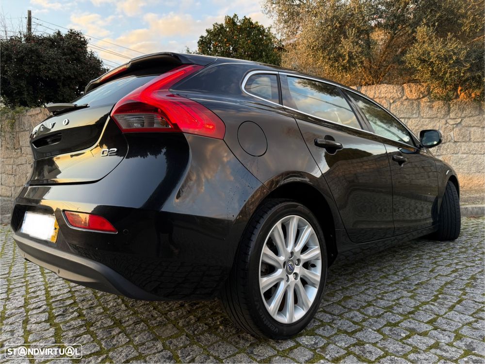 Volvo V40 1.6 D2 Eco Momentum - 4
