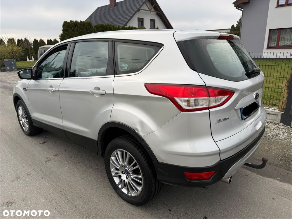 Ford Kuga 2.0 TDCi 2x4 Champions Edition - 3