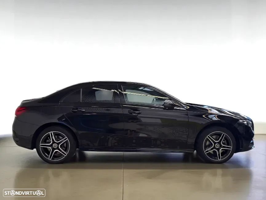 Mercedes-Benz A 250 Limousine e AMG Line - 6