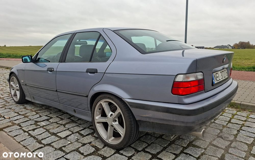 BMW E36 1997 photo 5