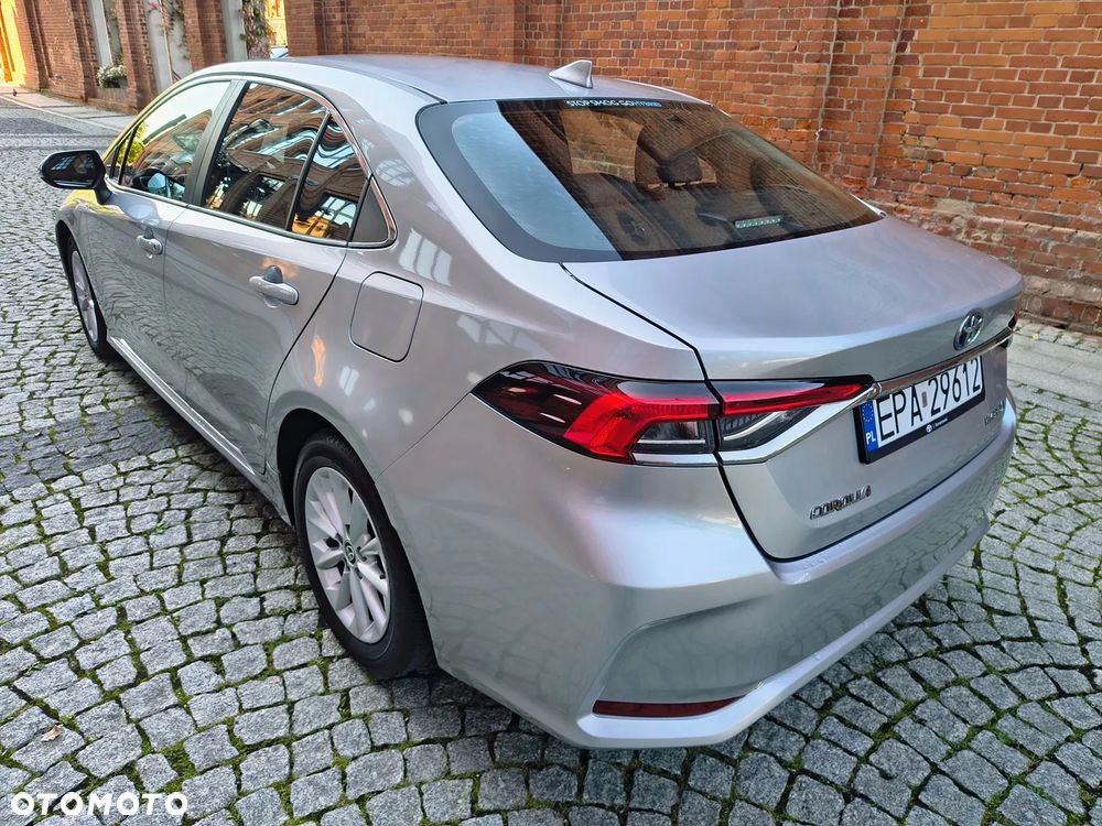 Toyota Corolla 1.8 Hybrid Comfort - 4