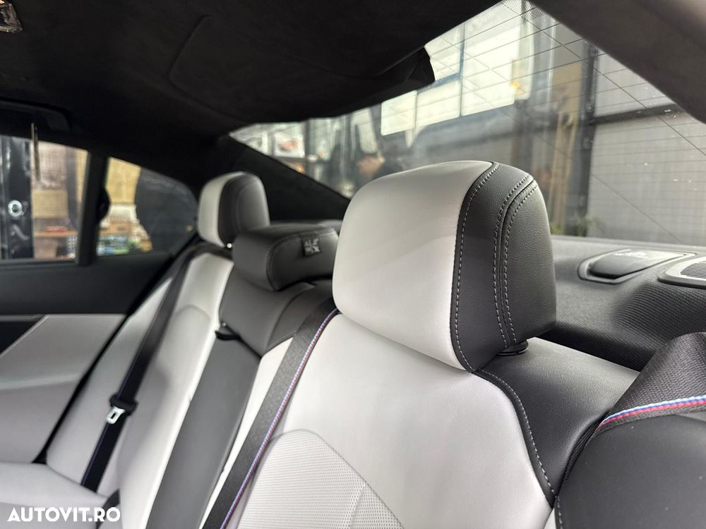 BMW M5 xDrive AT PHEV - 33