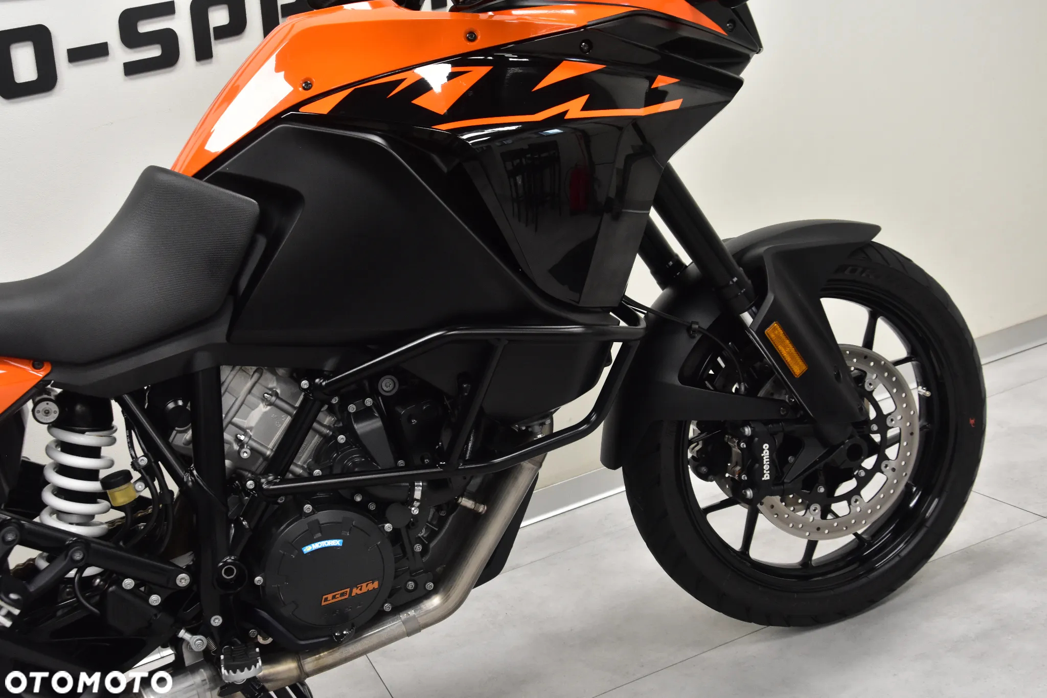 KTM Adventure - 11
