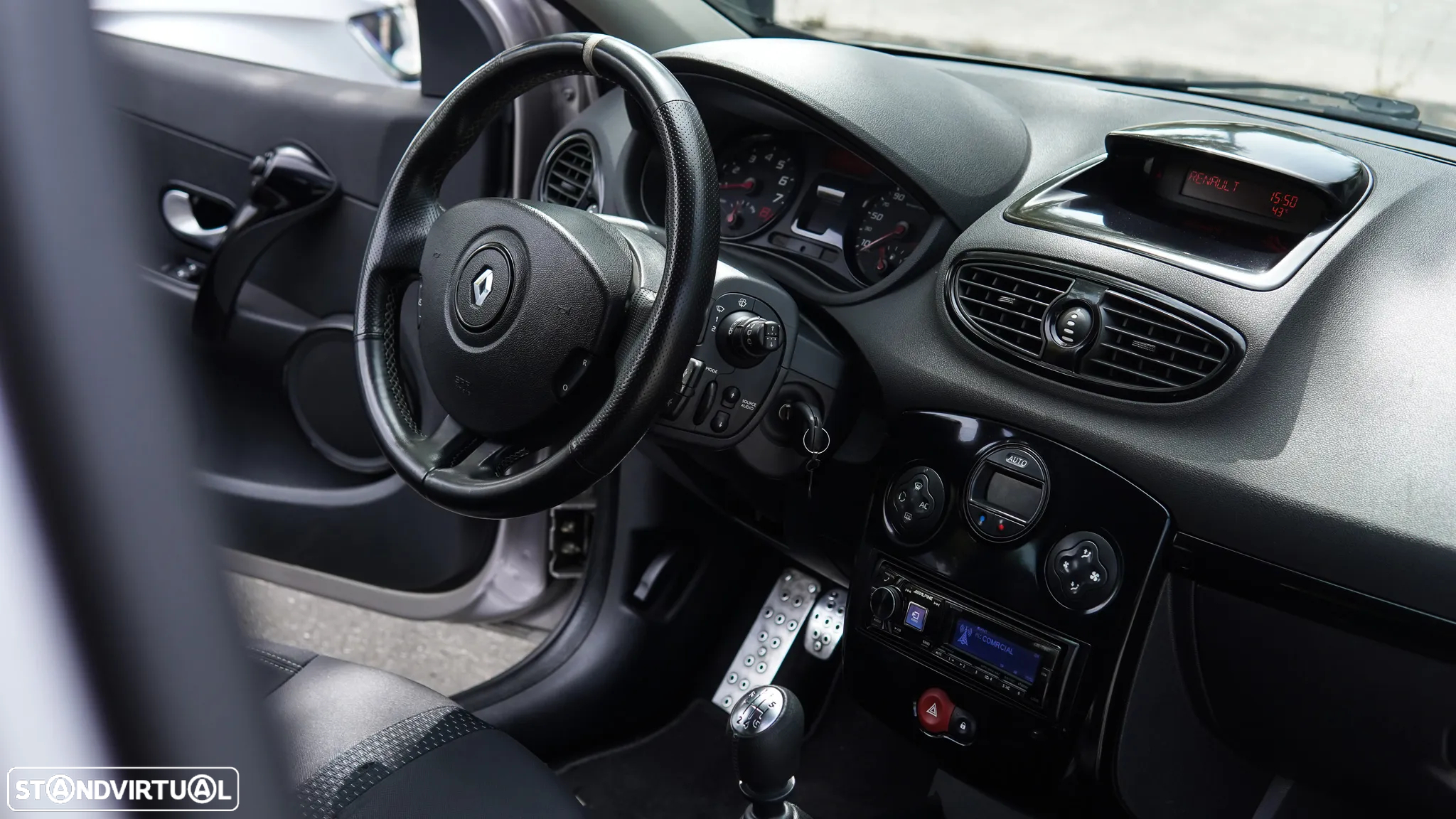Renault Clio 2.0 16V Sport - 47