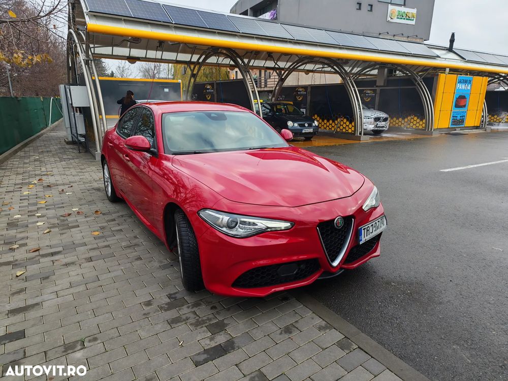 Alfa Romeo Giulia 2.0 Turbo RWD AT8 - 3
