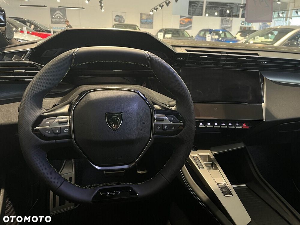 Peugeot 408 - 11