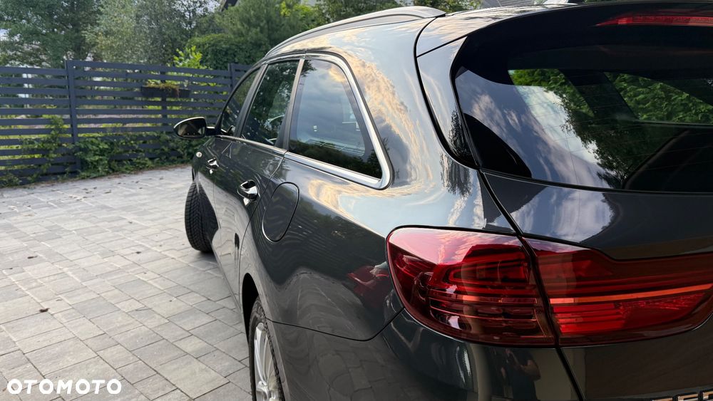 Kia Ceed 1.6 CRDi Eco-Dynamics+ (48V Mild-Hybrid) DCT7 Spirit - 21