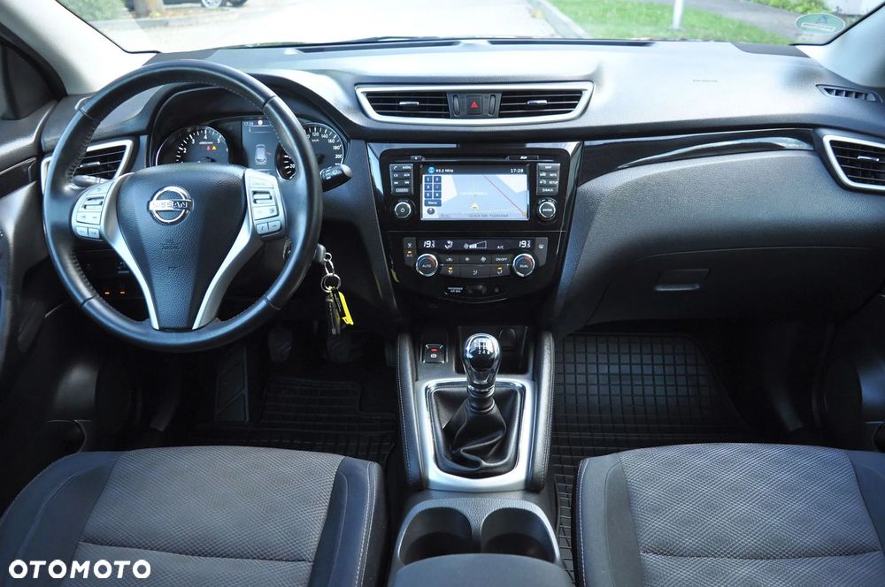 Nissan Qashqai 1.6 DIG-T Visia - 18