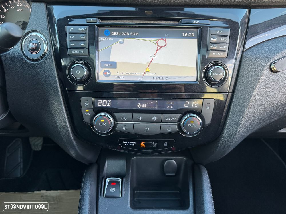 Nissan Qashqai 1.5 dCi N-Connecta 18 - 12