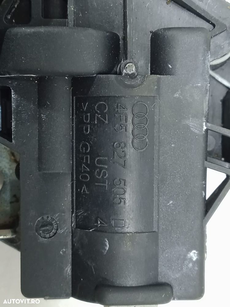 Broasca haion 4f5827505d Volkswagen VW Passat B7 - 4