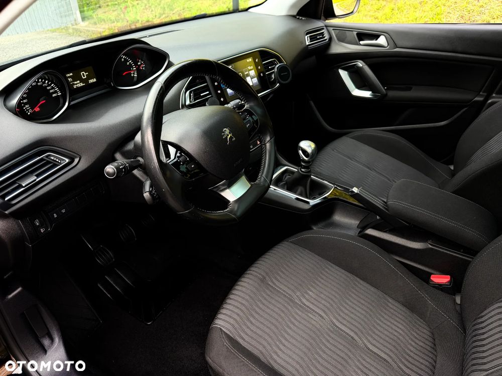 Peugeot 308 1.2 PureTech Active S&S - 32