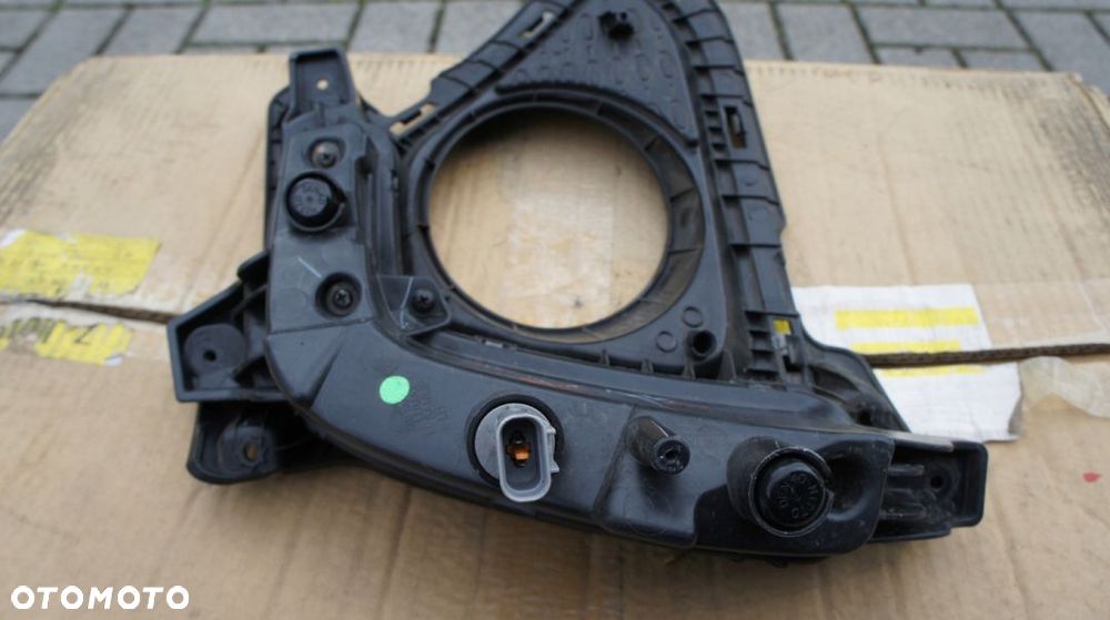 SWIATLO LED LEWE PRAWE KRATKA HYUNDAI I10 i10 - 4