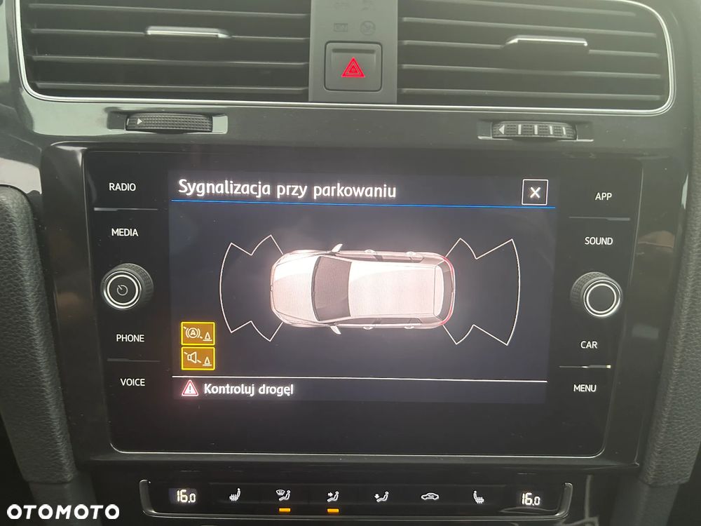 Volkswagen Golf 1.5 TSI BMT Comfortline - 24