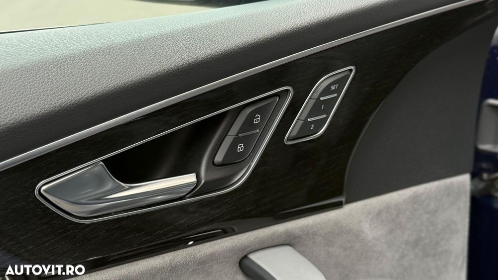 Audi Q8 3.0 55 TFSI quattro Tiptronic MHEV - 9